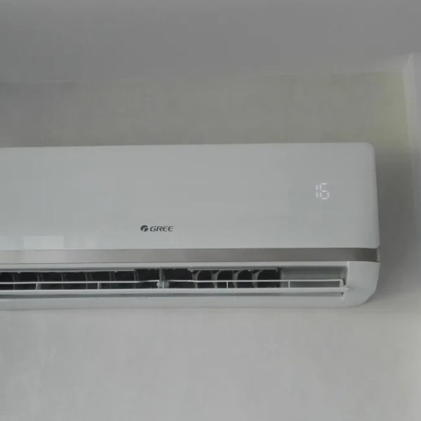 Кондиционер Gree настенный сплит-система серии Bora Inverter GWH07AAAXA-K6DNA2C
